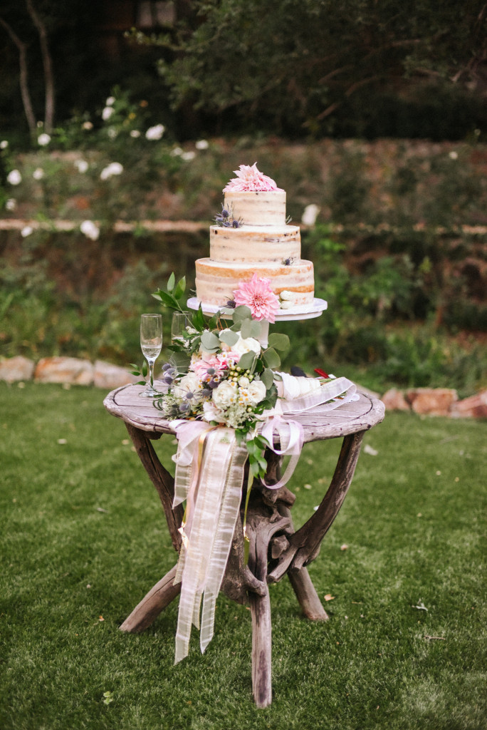 Oak-Canyon-Ranch-wedding-cake