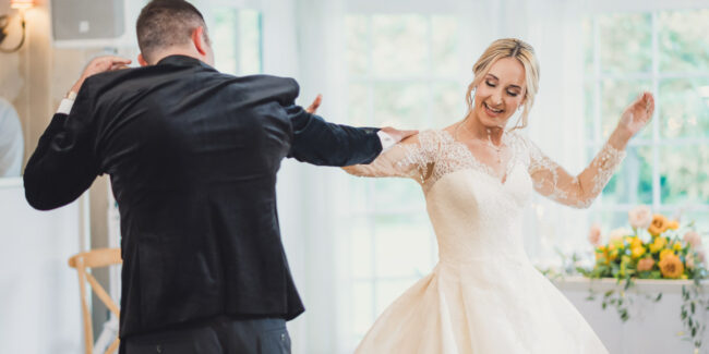 The Lodge at Malibou Lake Wedding dance